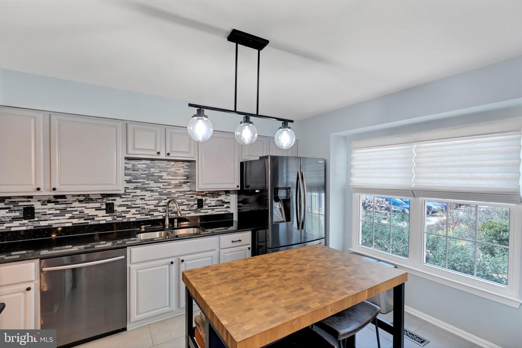 7033 SOLOMON SEAL COURT