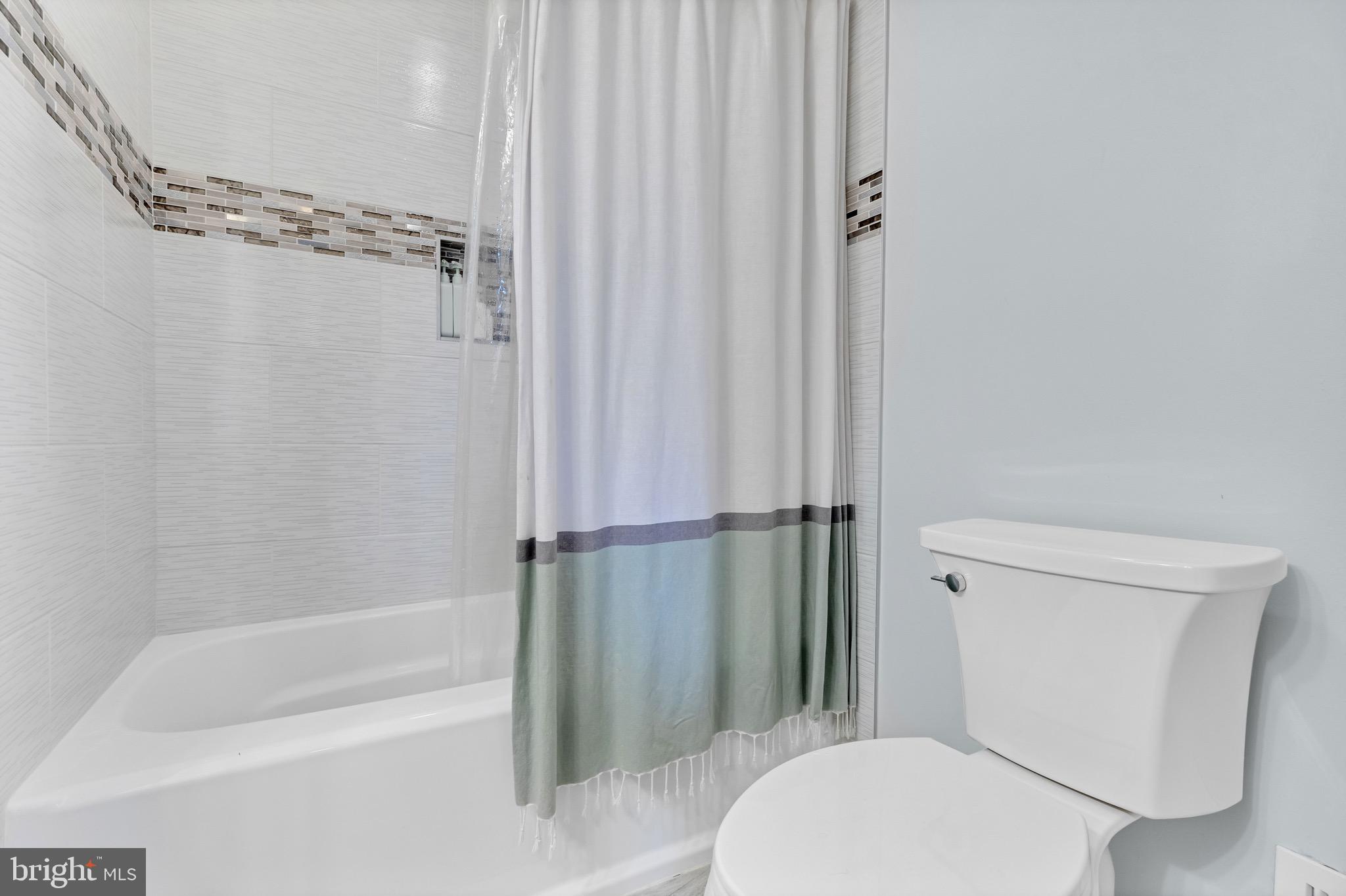 7033 SOLOMON SEAL COURT