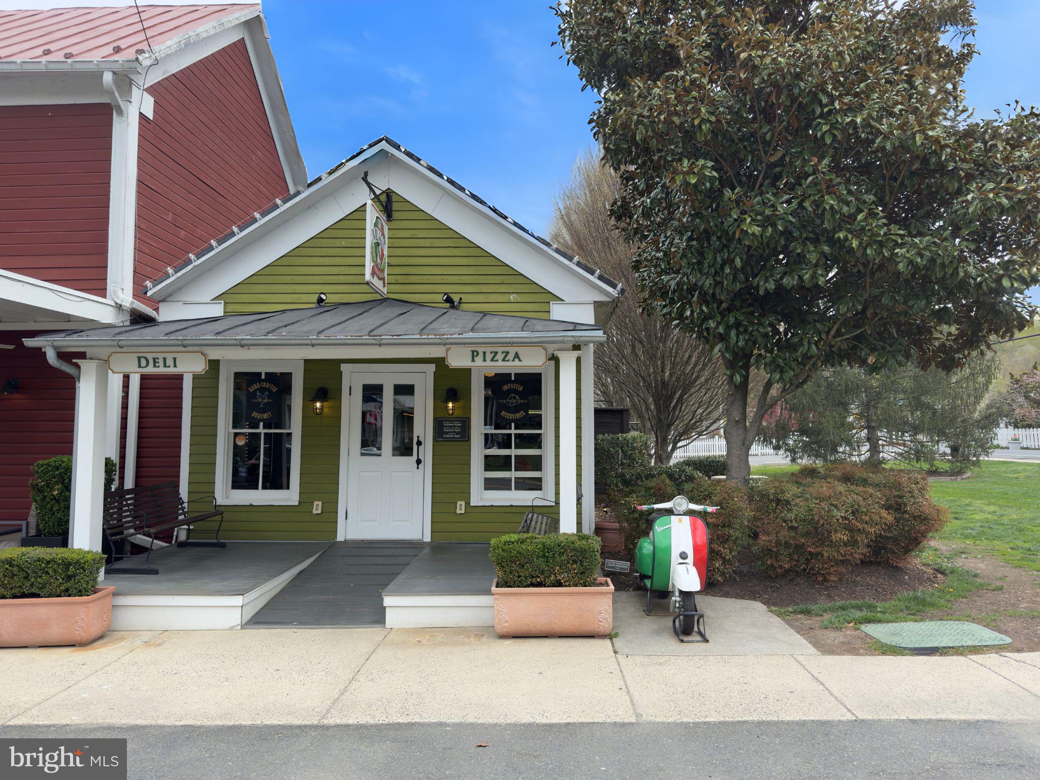 11820 POPES HEAD ROAD