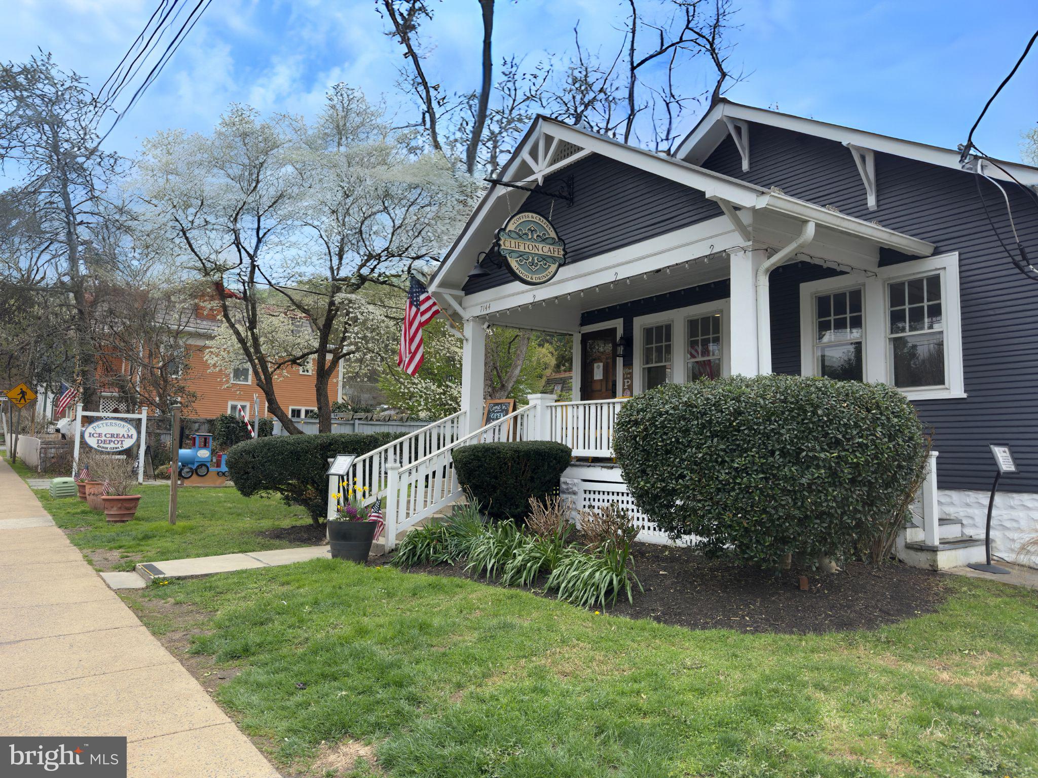 11820 POPES HEAD ROAD