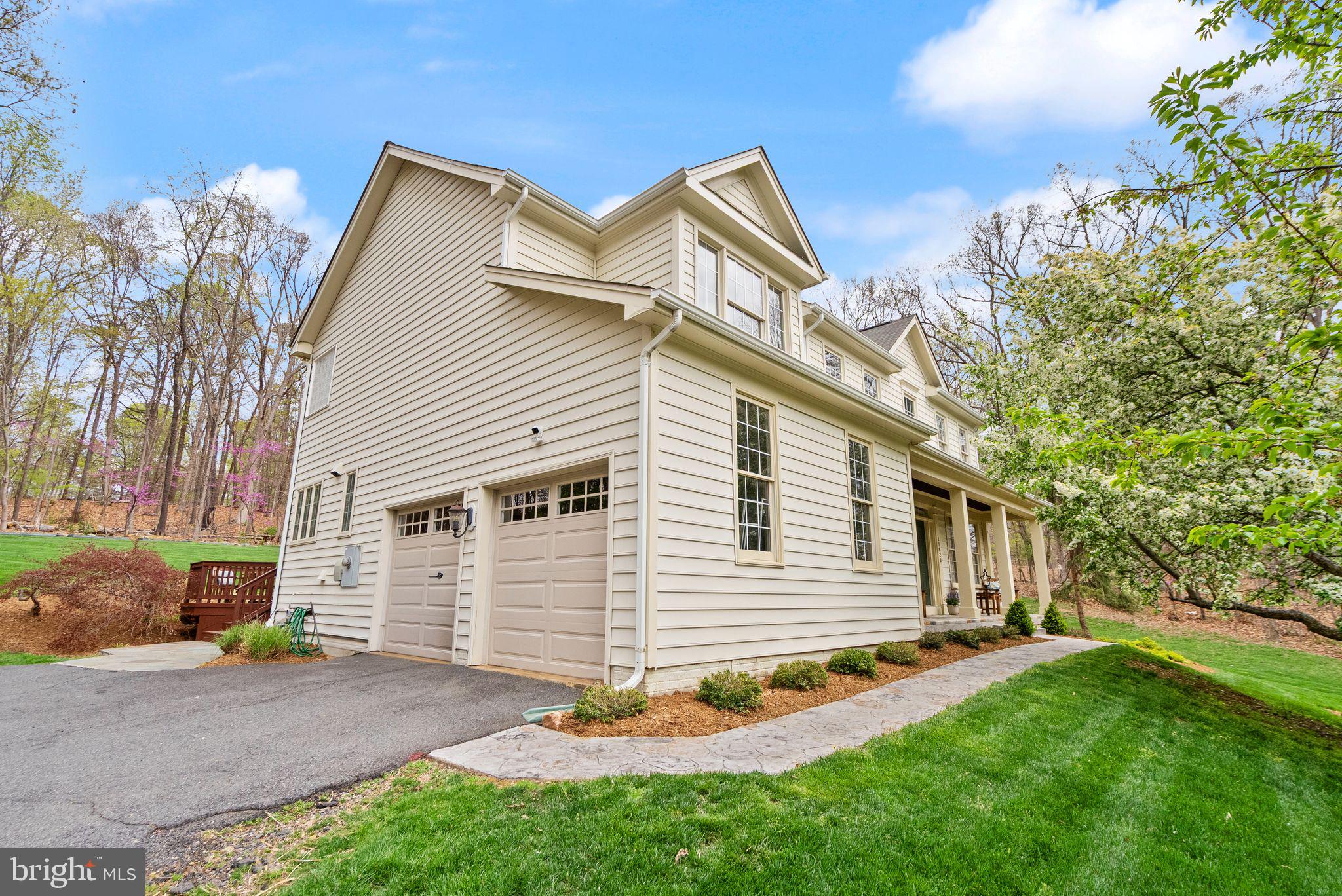 11820 POPES HEAD ROAD