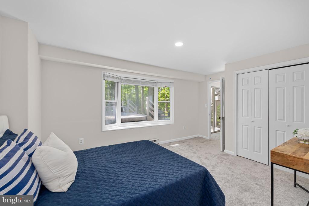 1517 SNUGHILL COURT