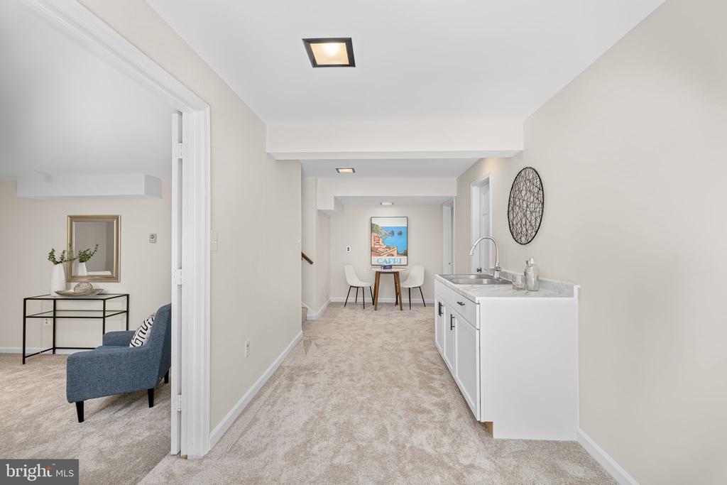 1517 SNUGHILL COURT