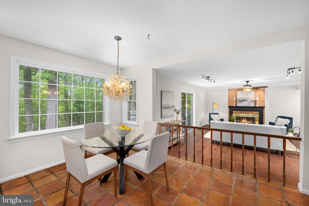 1517 SNUGHILL COURT