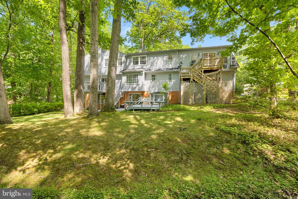 1517 SNUGHILL COURT