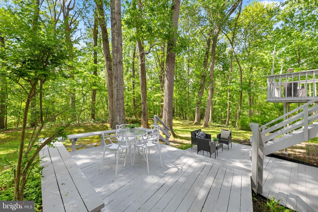 1517 SNUGHILL COURT