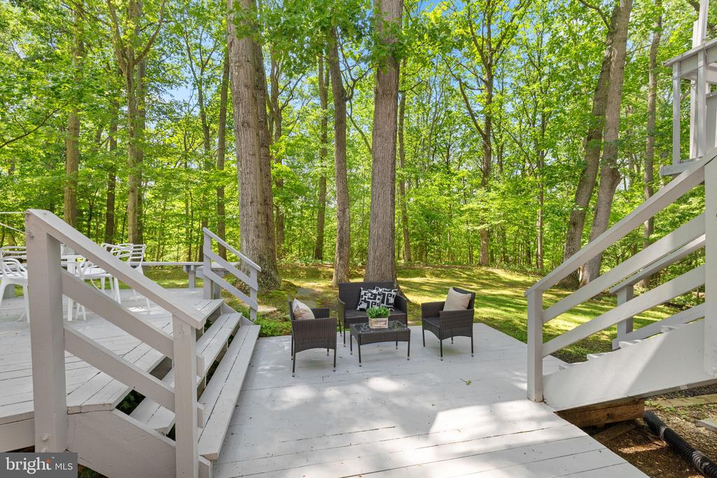 1517 SNUGHILL COURT