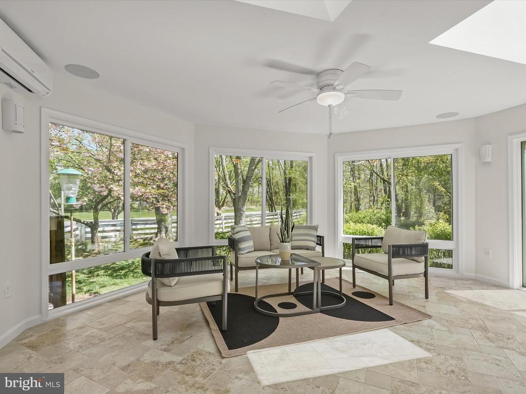 3281 LANEVIEW PLACE