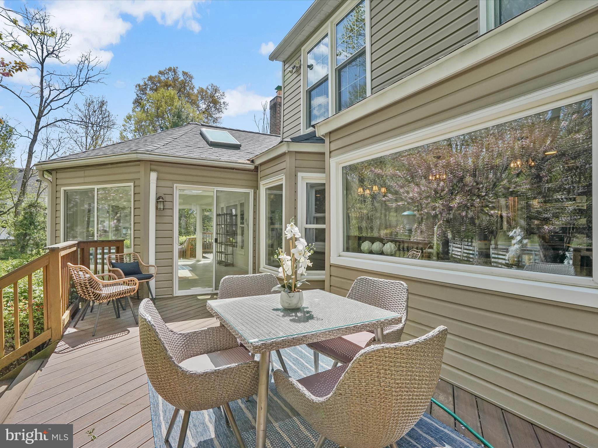 3281 LANEVIEW PLACE
