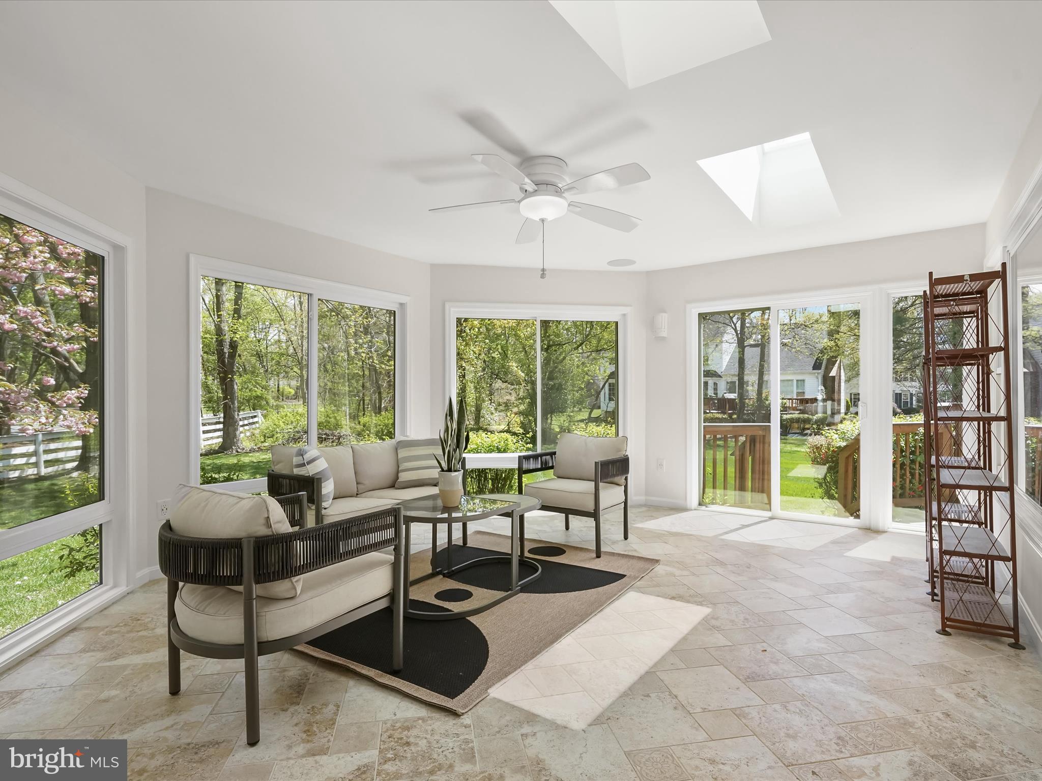 3281 LANEVIEW PLACE