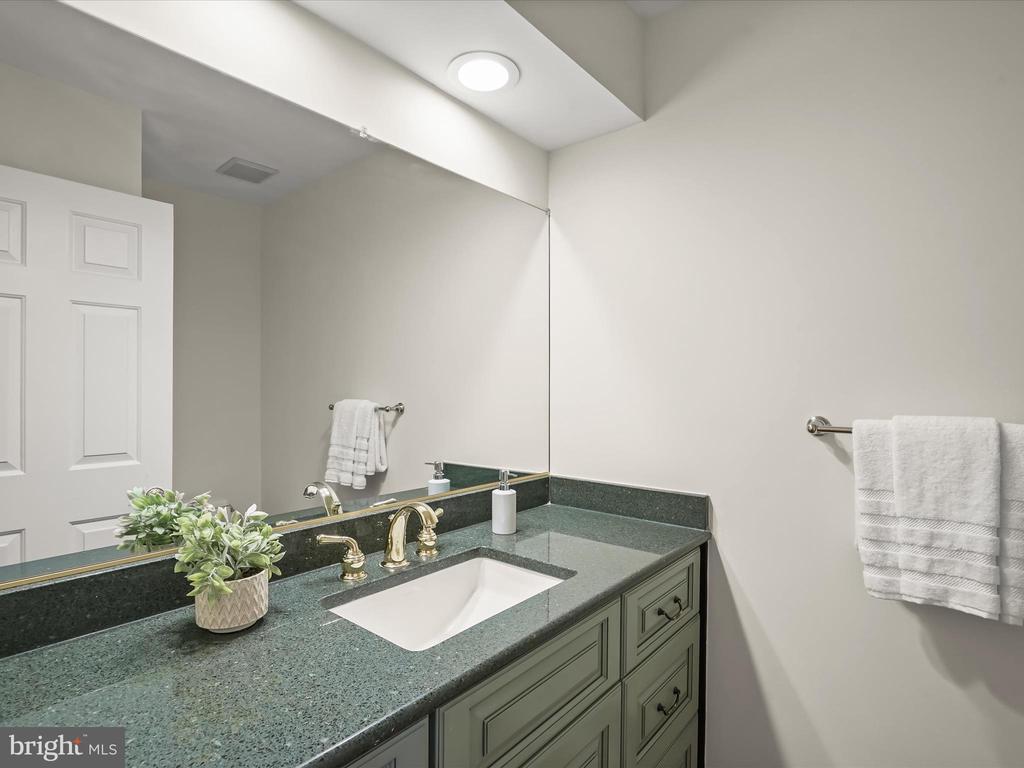 3281 LANEVIEW PLACE