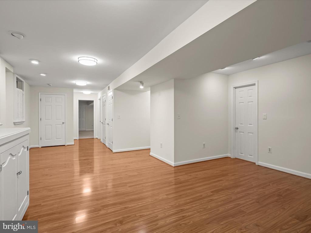 3281 LANEVIEW PLACE