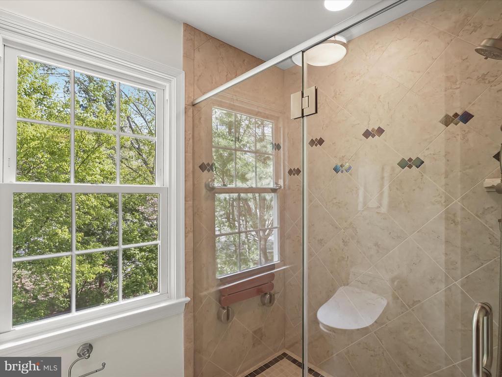 3281 LANEVIEW PLACE