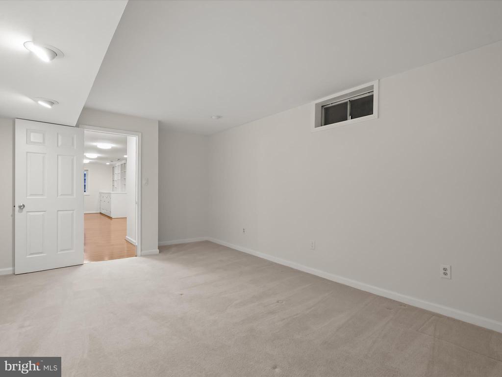 3281 LANEVIEW PLACE