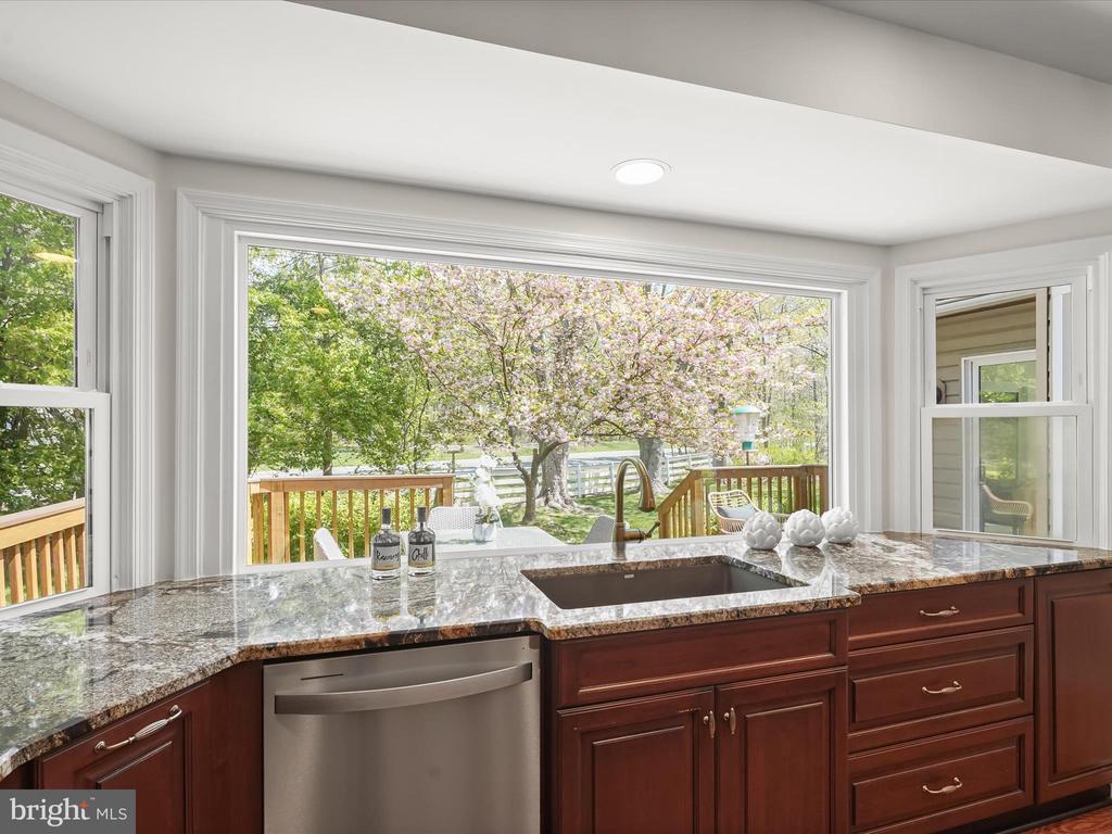 3281 LANEVIEW PLACE