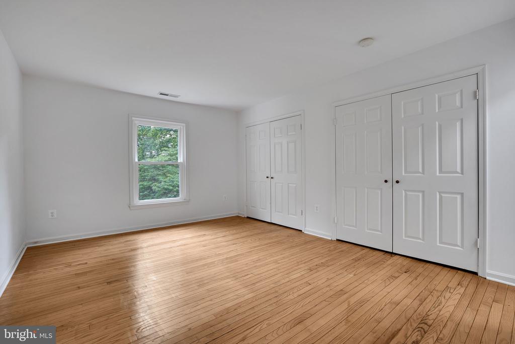 2407 MARE LANE