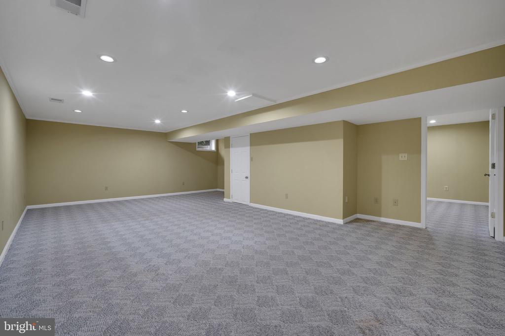 2407 MARE LANE