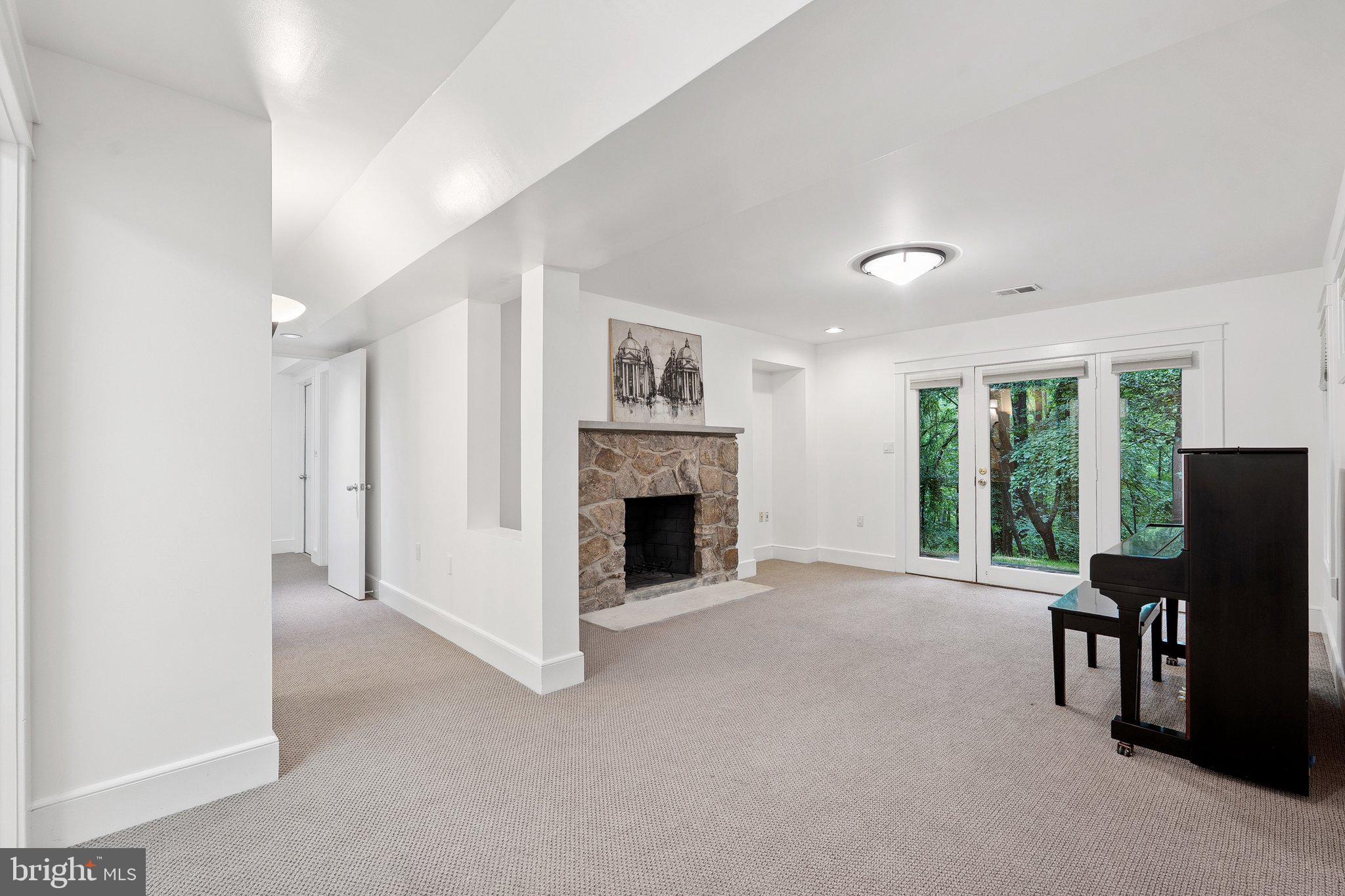 1330 POTOMAC SCHOOL ROAD