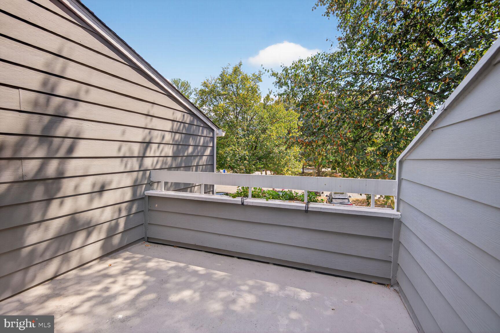 1933 VILLARIDGE DRIVE B 1933B