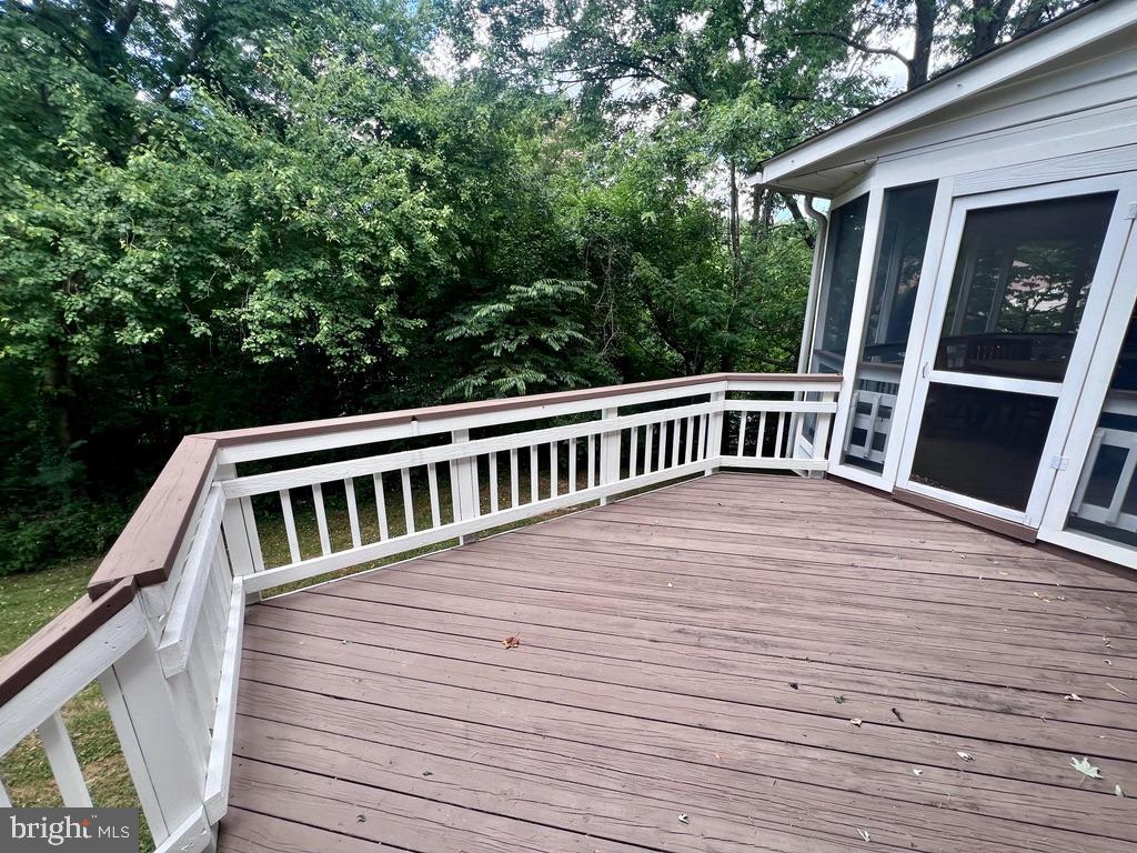 9101 STREAMVIEW LANE