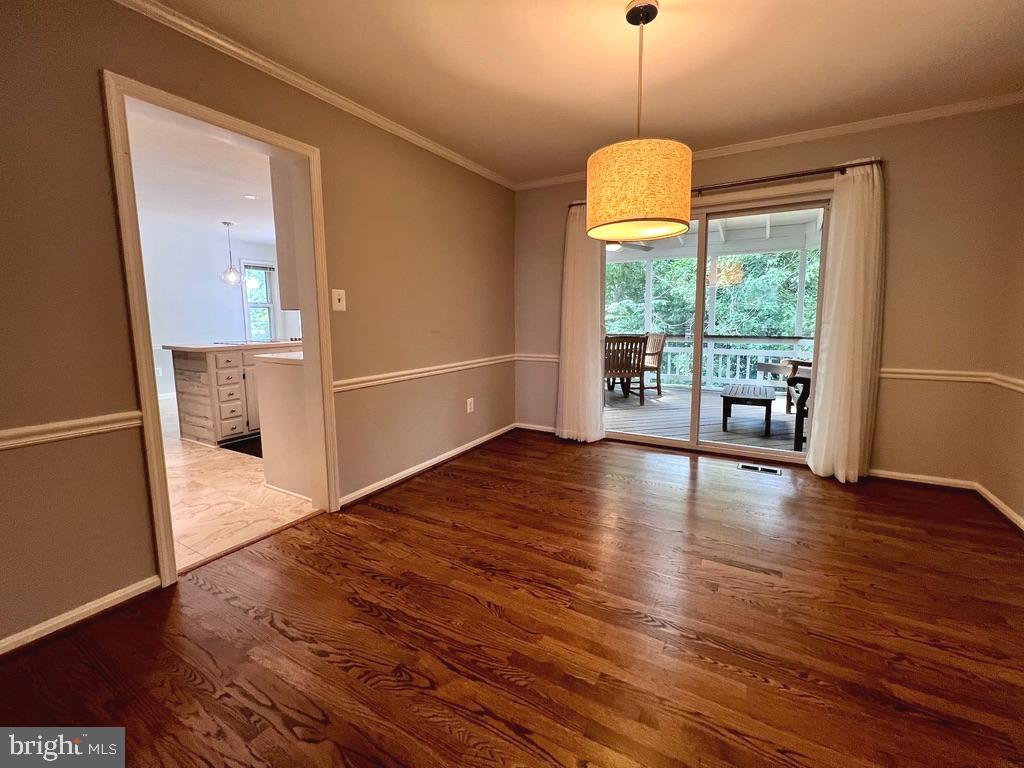 9101 STREAMVIEW LANE