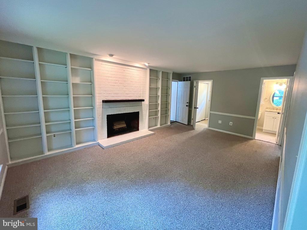 9101 STREAMVIEW LANE