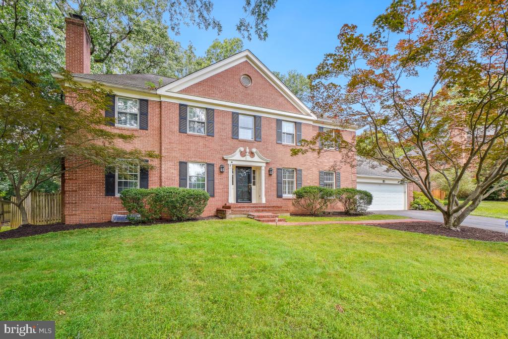 1210 SUFFIELD DRIVE