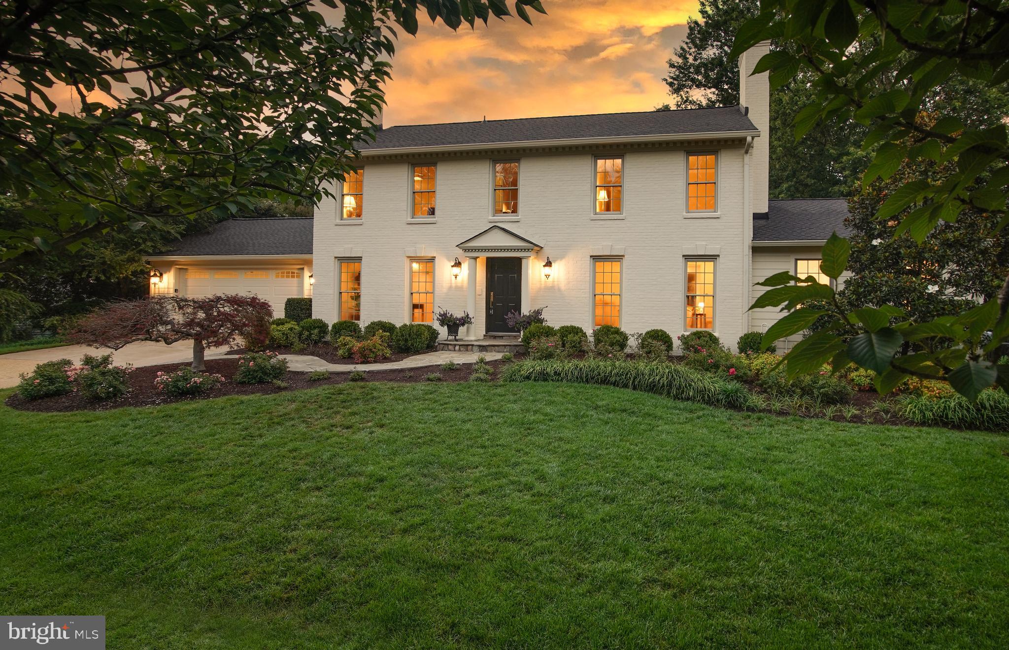 2504 W MEREDITH DRIVE