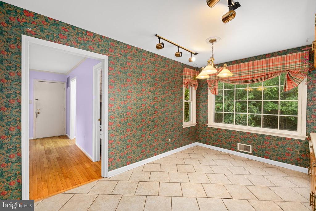 9023 STREAMVIEW LANE