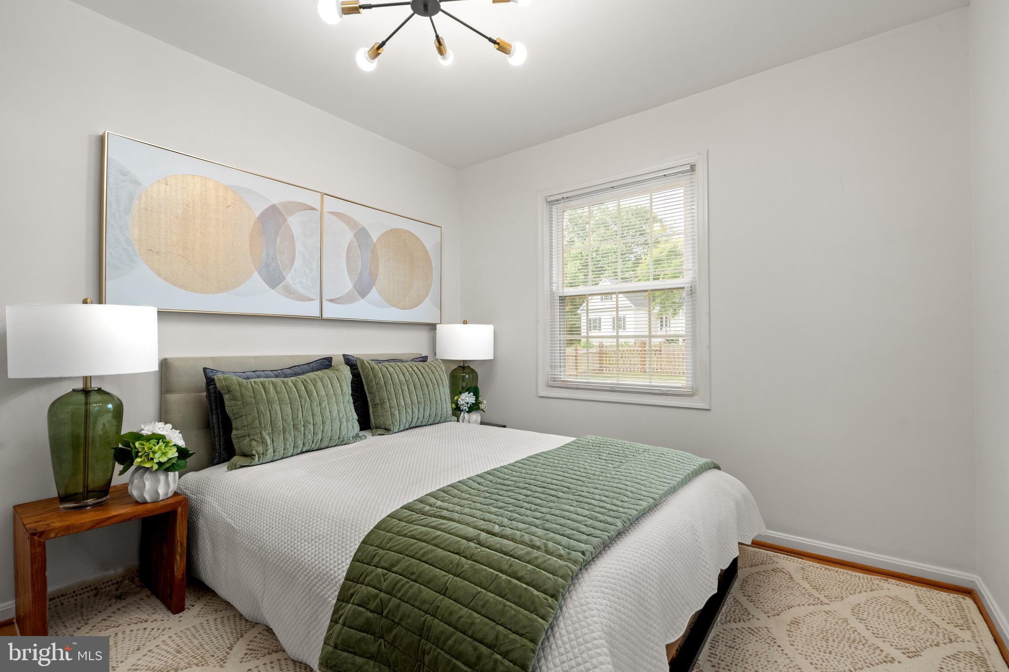 5005 ROSEMONT AVENUE