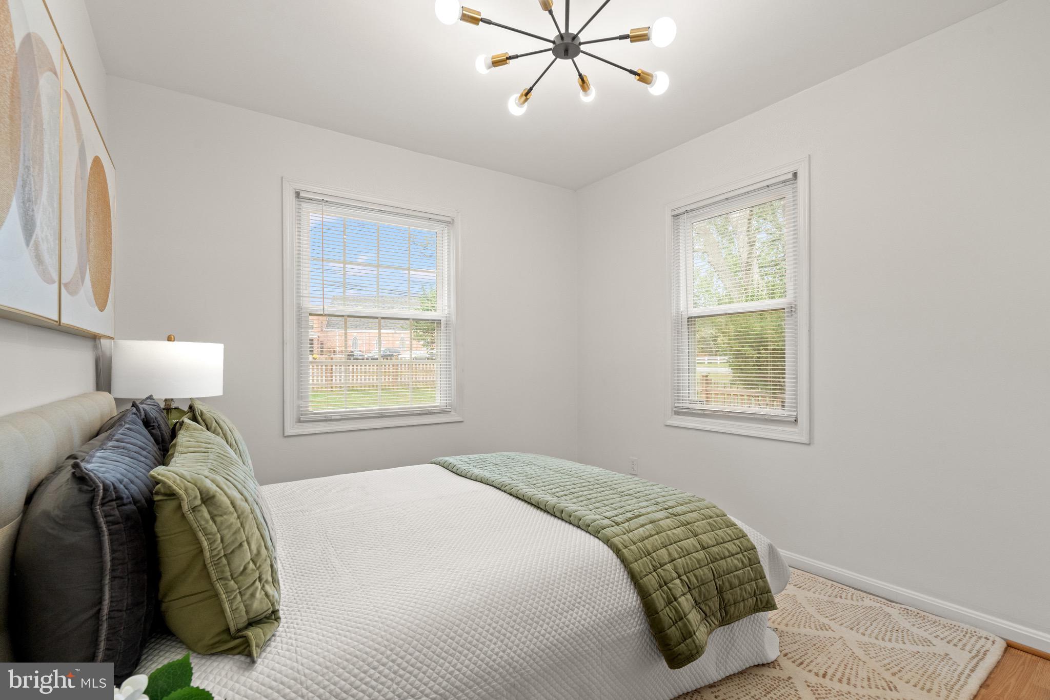 5005 ROSEMONT AVENUE