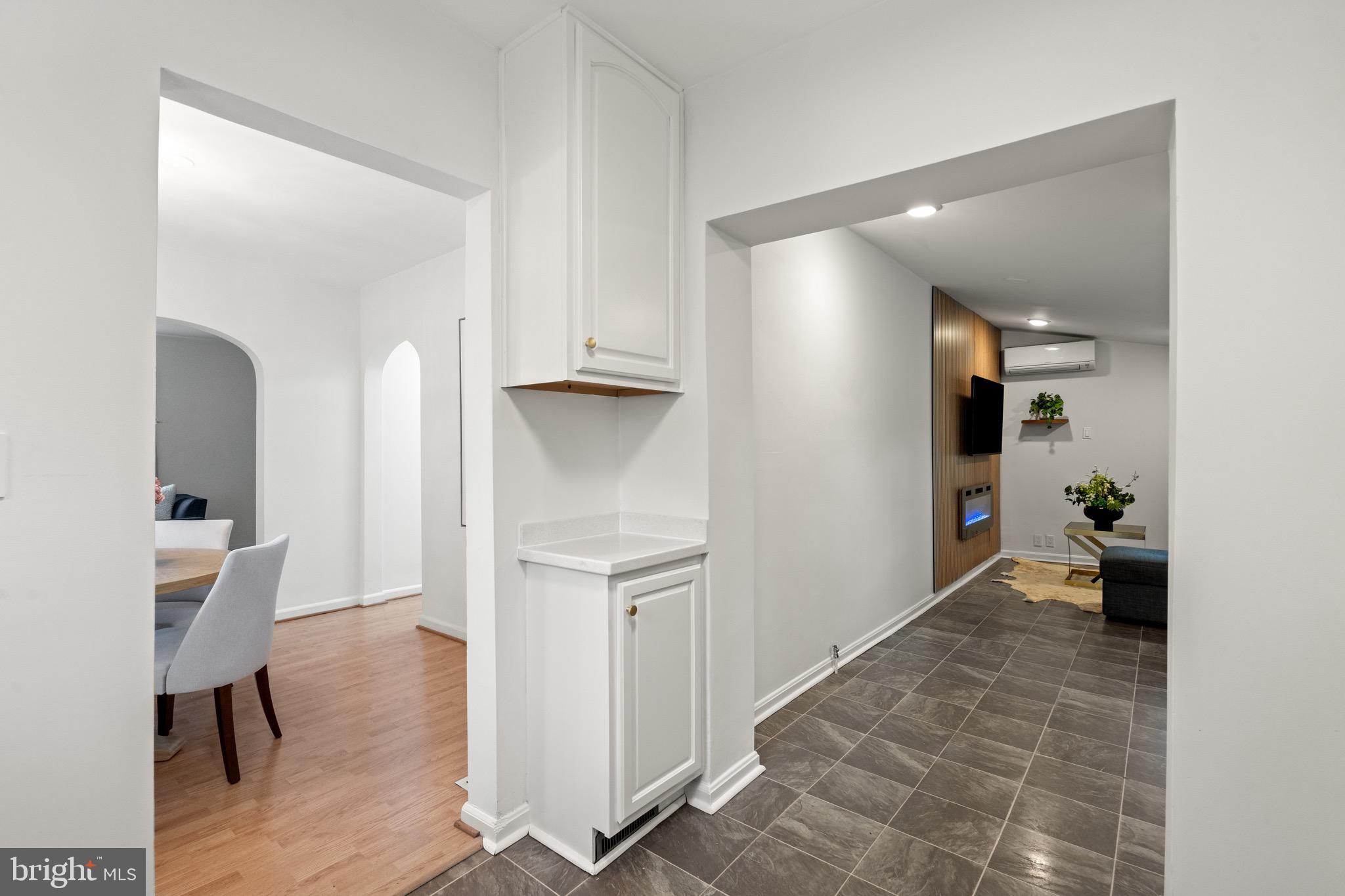 5005 ROSEMONT AVENUE