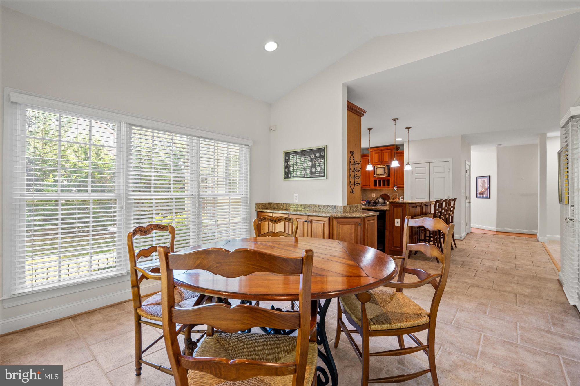 8413 W BOULEVARD DRIVE