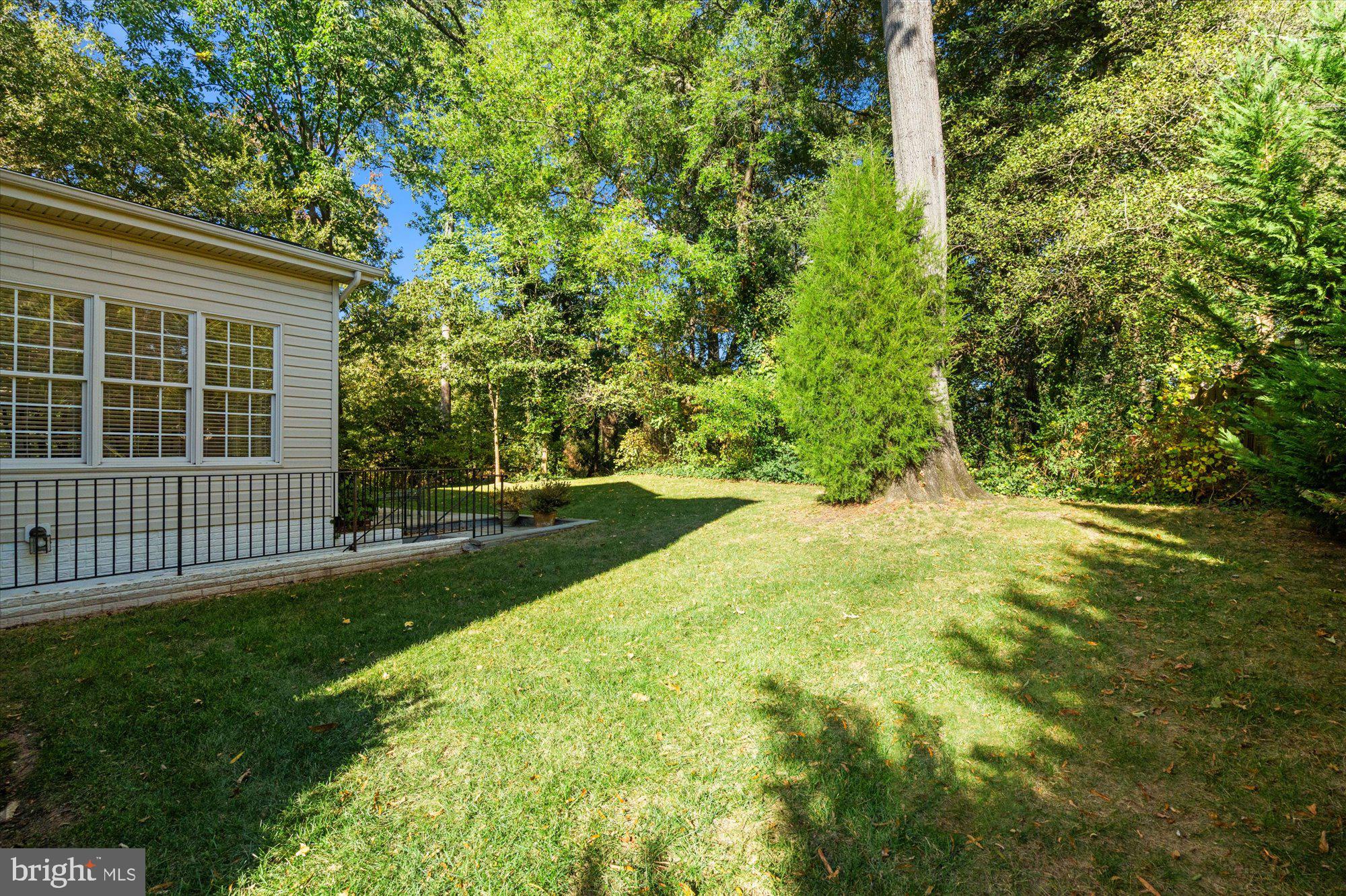 8413 W BOULEVARD DRIVE