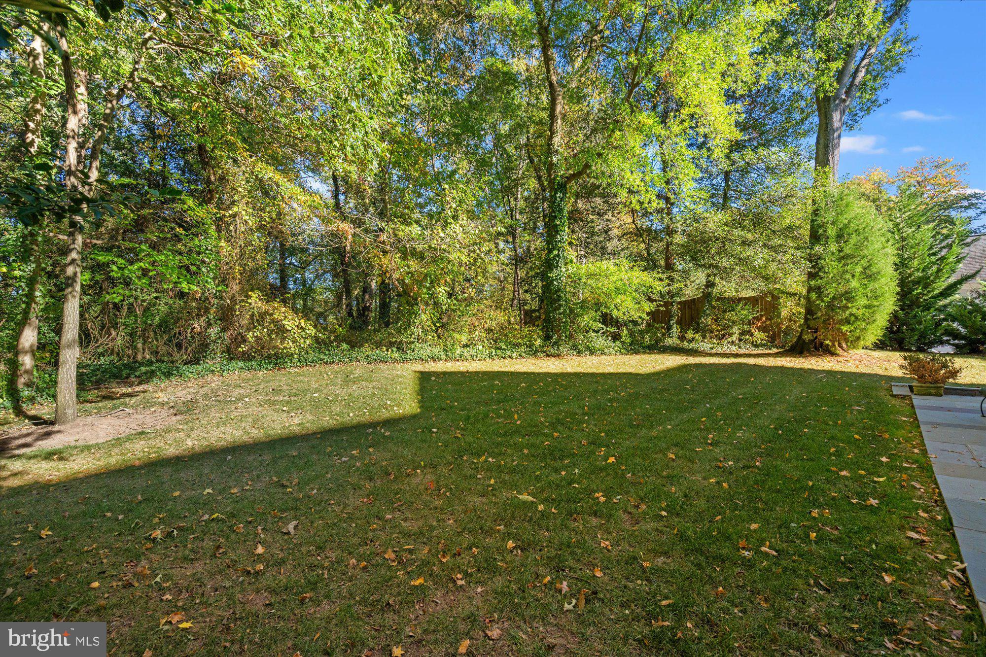 8413 W BOULEVARD DRIVE