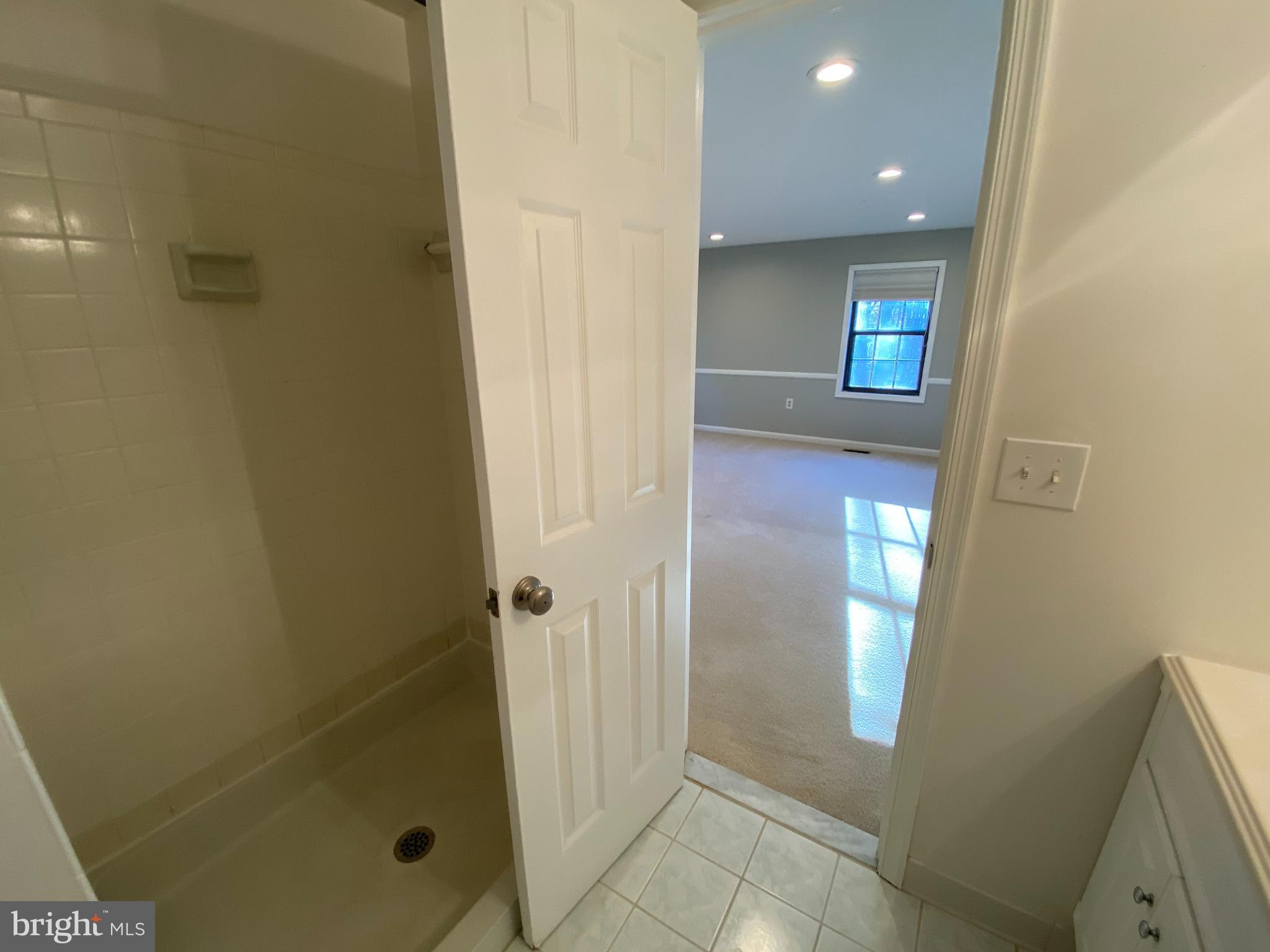 9400 CANDLEBERRY COURT