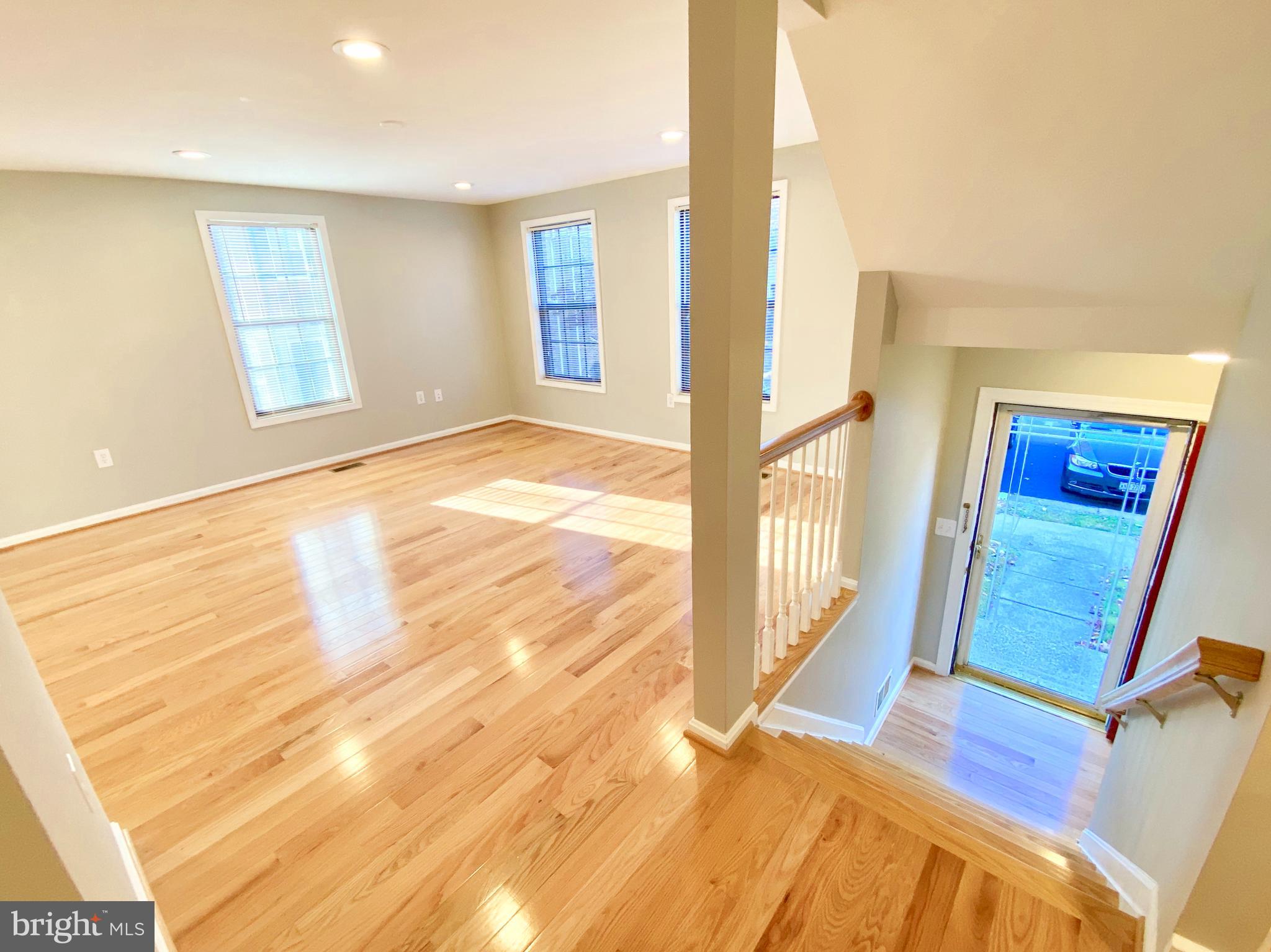 9400 CANDLEBERRY COURT