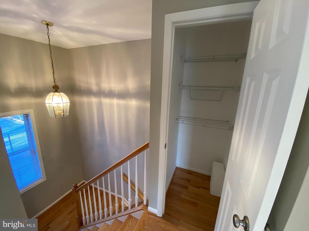 9400 CANDLEBERRY COURT