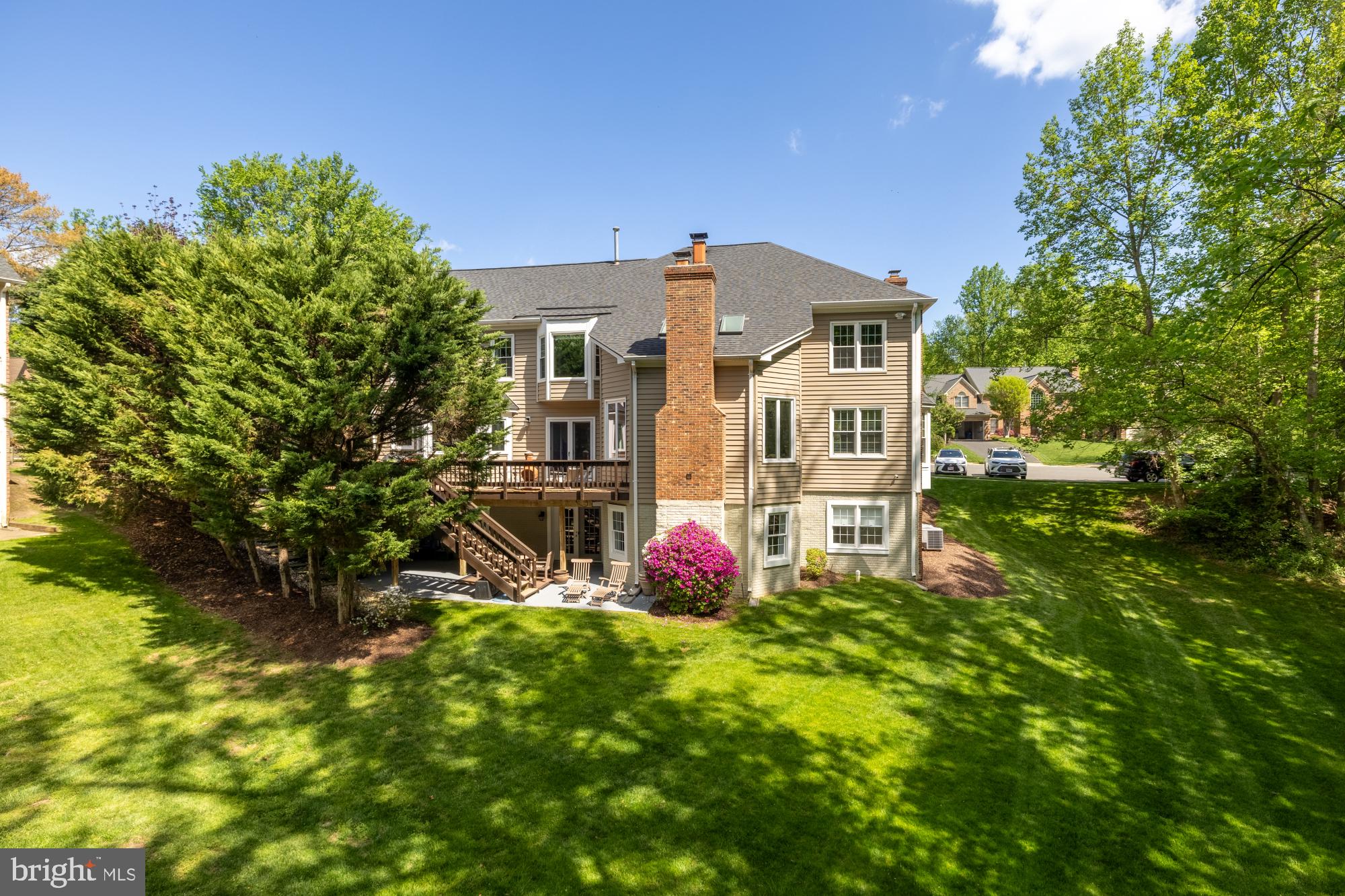 1257 NEW BEDFORD LANE