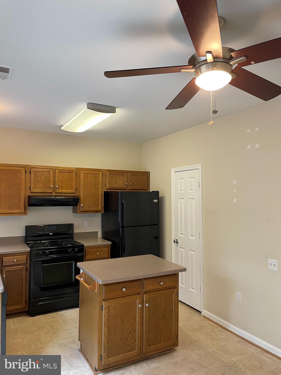 7140 WESTFIELD COURT