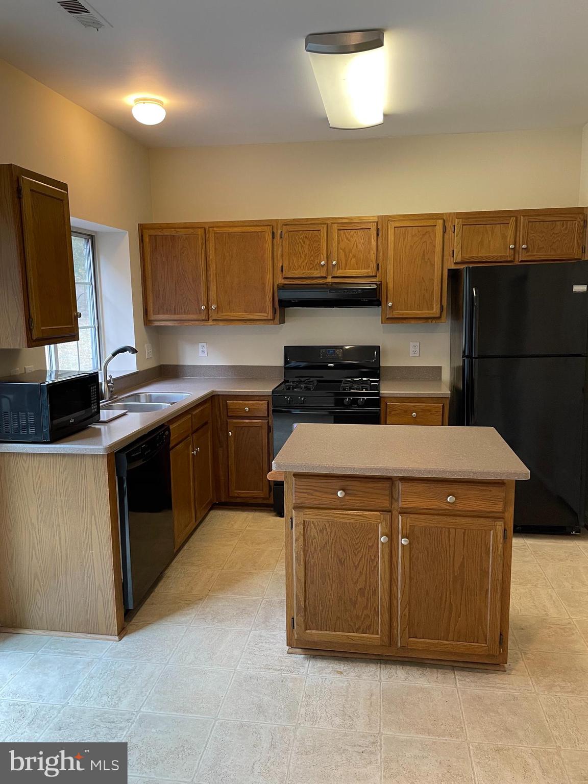 7140 WESTFIELD COURT