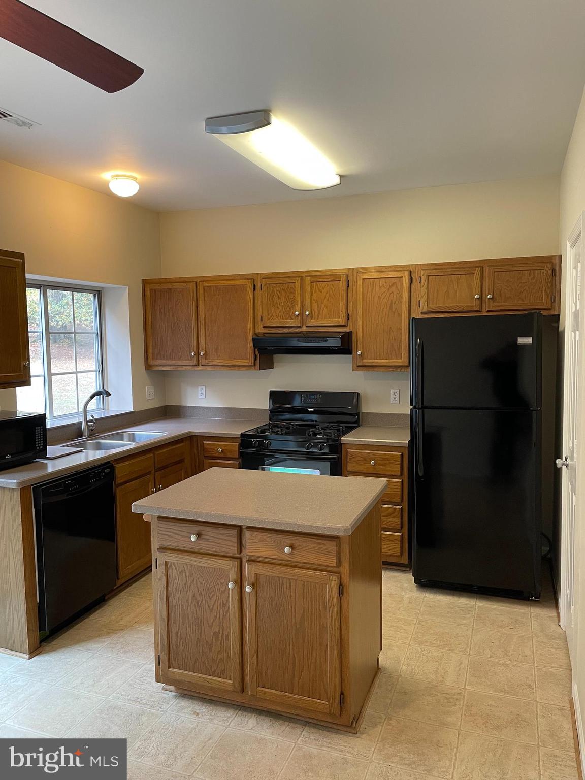 7140 WESTFIELD COURT