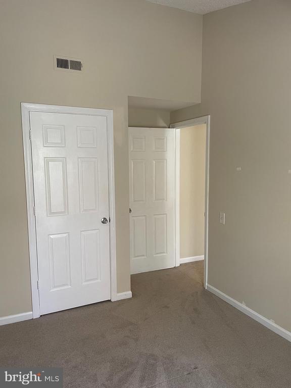 7140 WESTFIELD COURT