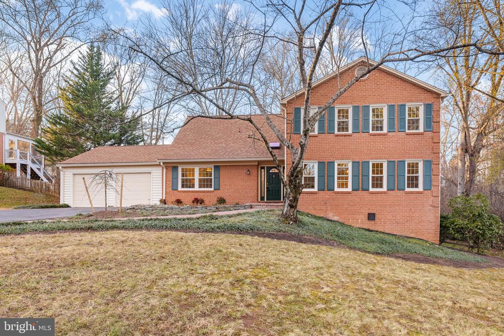 1446 LAUREL HILL ROAD