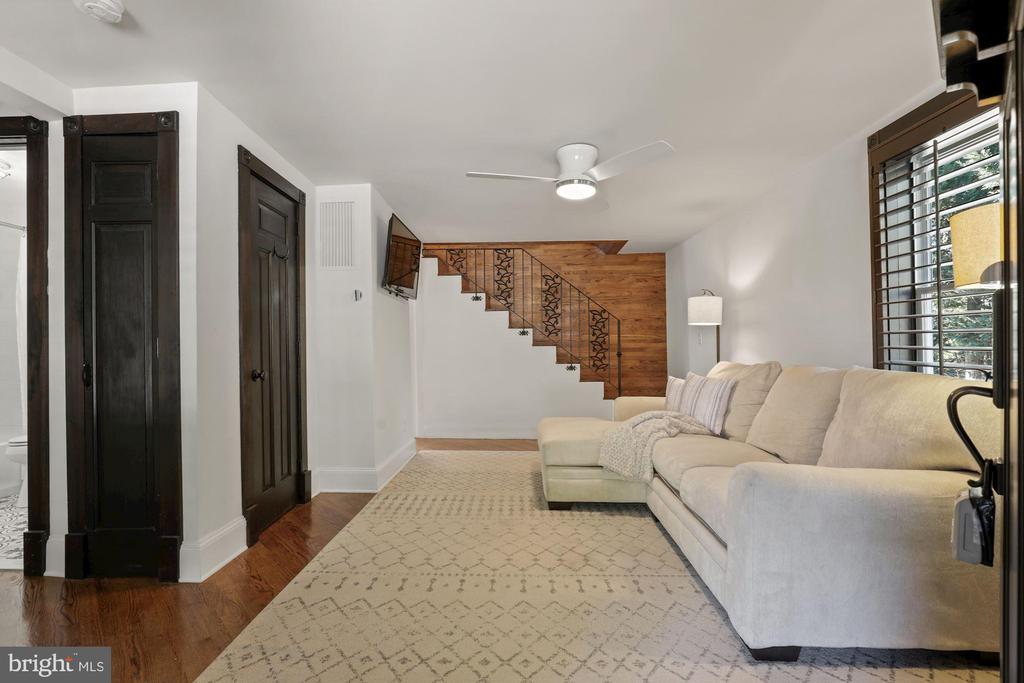 2730 OAK VALLEY DRIVE