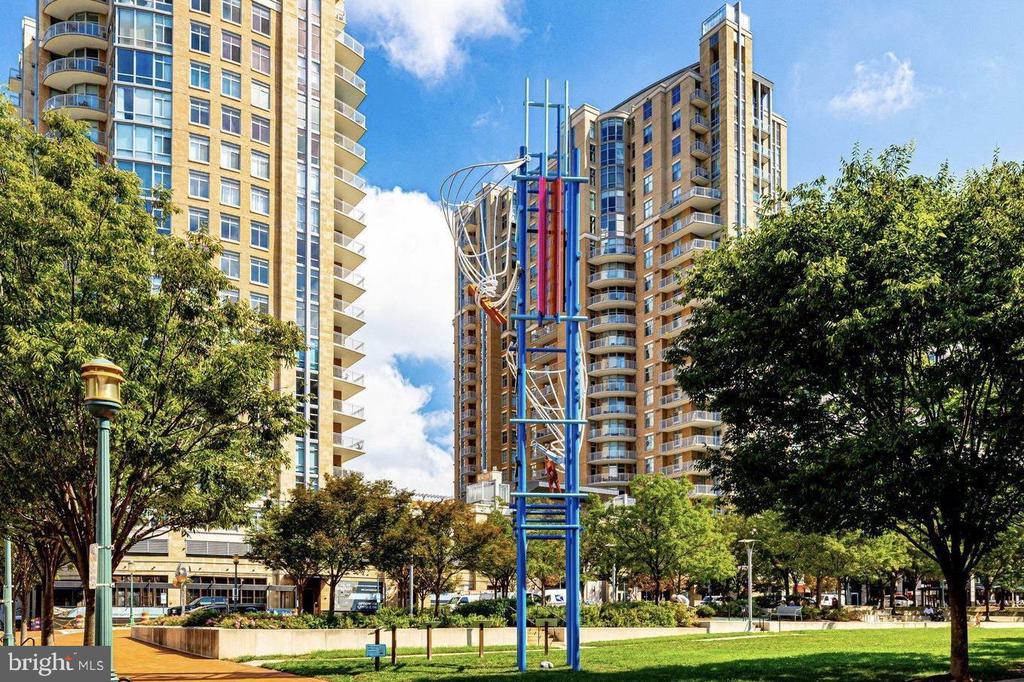 12000 MARKET STREET 257