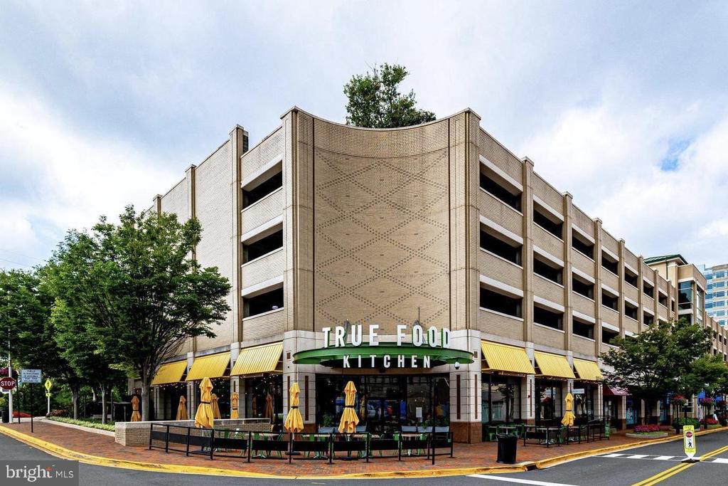 12000 MARKET STREET 257
