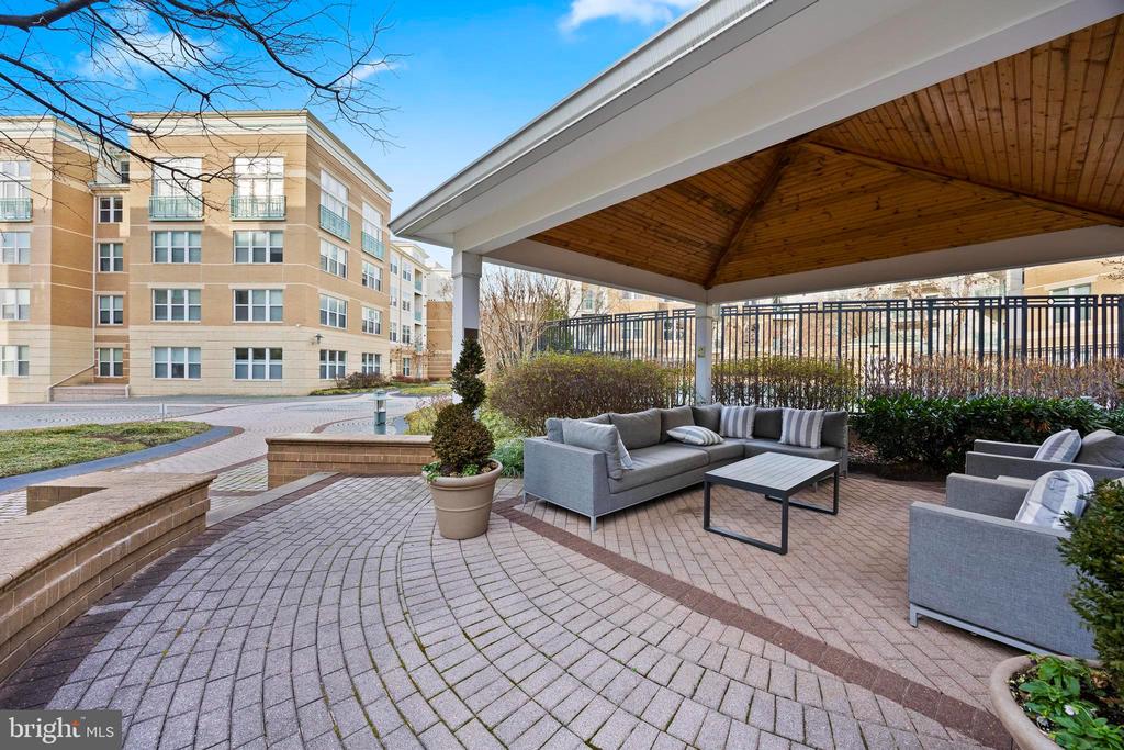 12000 MARKET STREET 257