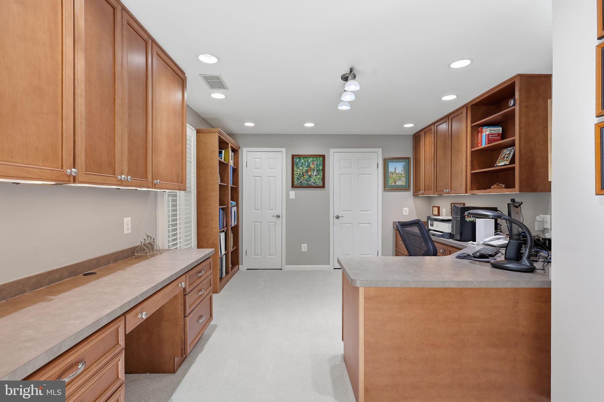11531 MAMIE LANE
