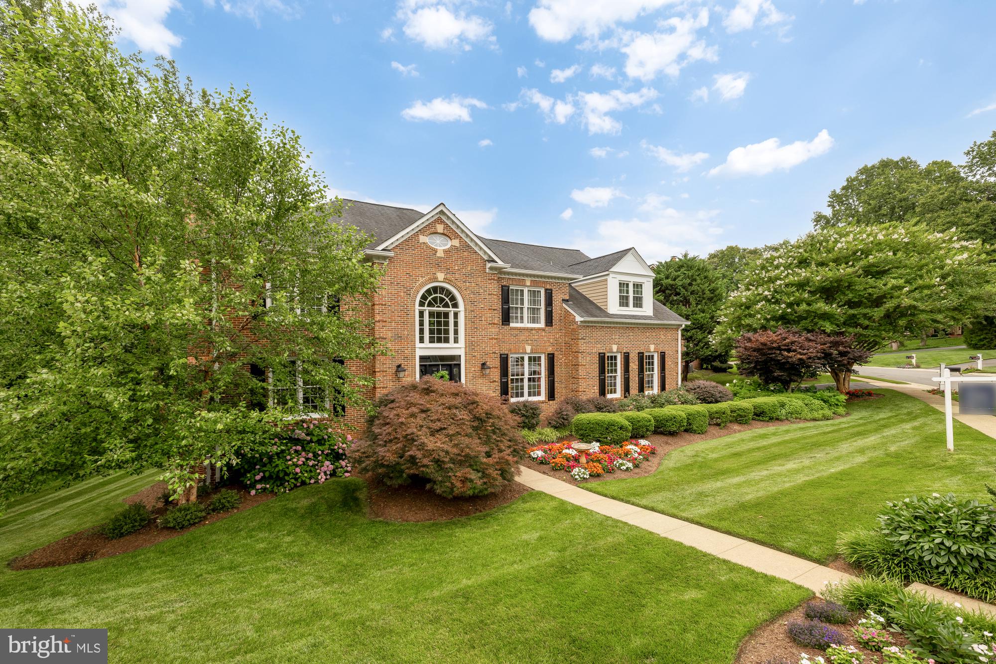 1257 NEW BEDFORD LANE